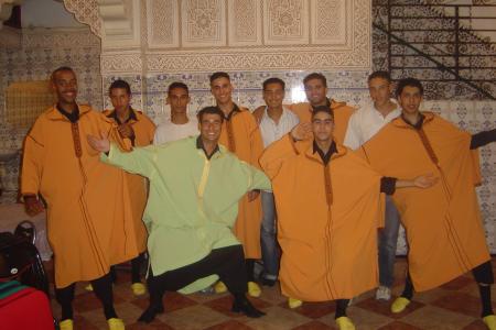 yo con el grupo  de daka marrackchia   en la boda